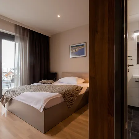 酒店 佛罗雅科夫哈姆酒店