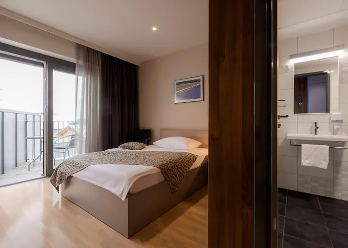 酒店 佛罗雅科夫哈姆酒店