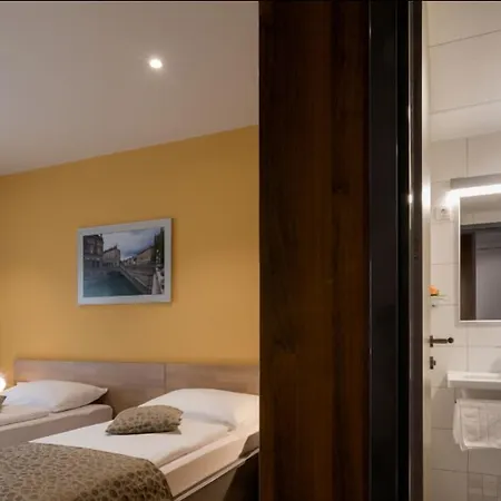 Florjanckov Hram Отель 3*