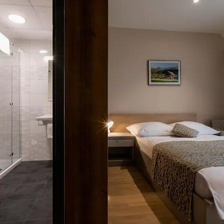 Hotel Florjanckov Hram 3*