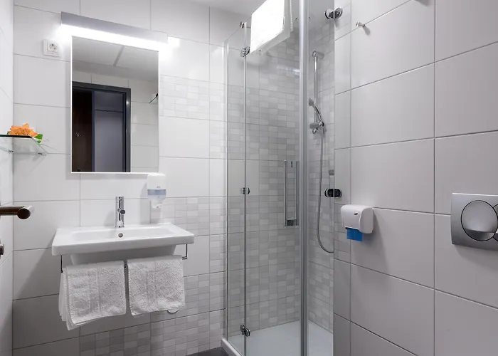 ホテル フロルヤンチコフ フラム