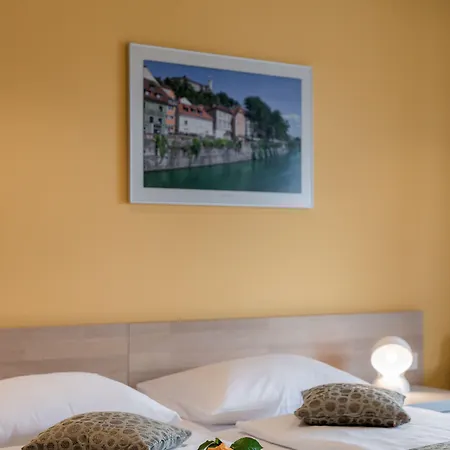 Hotel Florjanckov Hram 3*