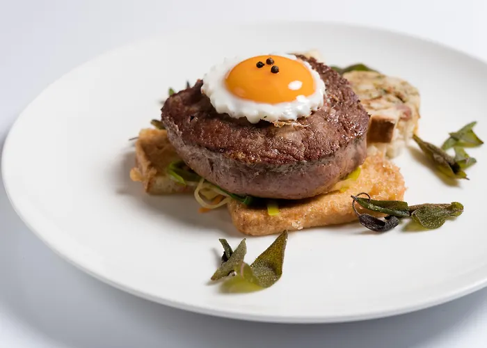 플로리안치코우 흐람 호텔